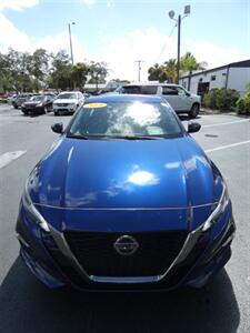 2019 Nissan Altima 2.5 SR   - Photo 5 - Naples, FL 34104
