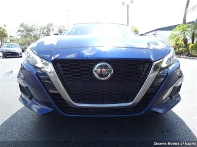 2019 Nissan Altima 2.5 SR   - Photo 4 - Naples, FL 34104