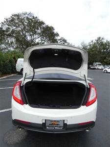 2013 Lincoln MKS   - Photo 14 - Naples, FL 34104