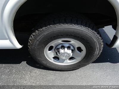 2019 Chevrolet Express 2500   - Photo 16 - Naples, FL 34104