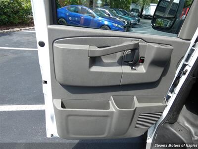 2019 Chevrolet Express 2500   - Photo 33 - Naples, FL 34104