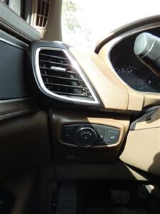 2016 Lincoln MKX Reserve   - Photo 22 - Naples, FL 34104