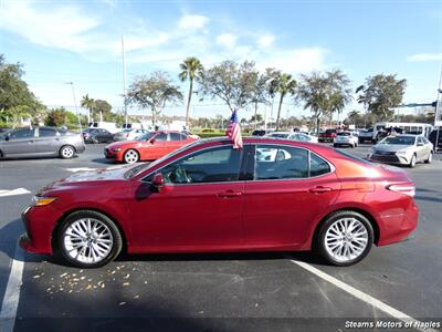 2018 Toyota Camry XLE   - Photo 10 - Naples, FL 34104