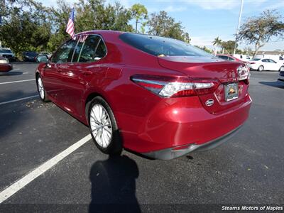 2018 Toyota Camry XLE   - Photo 9 - Naples, FL 34104