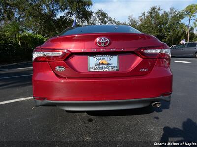 2018 Toyota Camry XLE   - Photo 12 - Naples, FL 34104