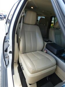 2016 Ford Expedition XLT - Photo 52 - Naples, FL 34104