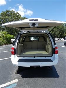 2016 Ford Expedition XLT - Photo 15 - Naples, FL 34104