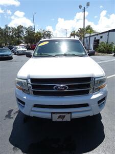2016 Ford Expedition XLT - Photo 5 - Naples, FL 34104