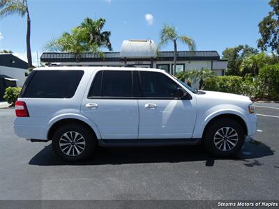 2016 Ford Expedition XLT - Photo 2 - Naples, FL 34104