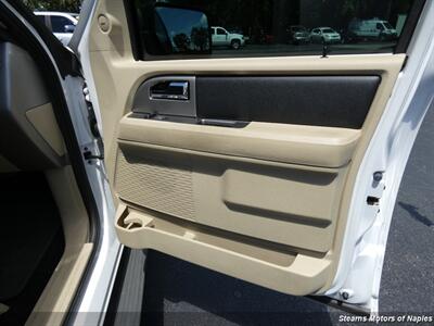 2016 Ford Expedition XLT - Photo 54 - Naples, FL 34104