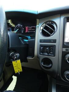 2016 Ford Expedition XLT - Photo 29 - Naples, FL 34104