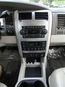 2005 Dodge Durango Limited - Photo 32 - Naples, FL 34104