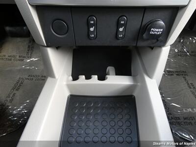 2005 Dodge Durango Limited - Photo 31 - Naples, FL 34104