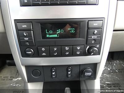2005 Dodge Durango Limited - Photo 30 - Naples, FL 34104