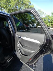 2015 Audi Q3 2.0T Prestige   - Photo 54 - Naples, FL 34104
