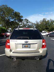 2009 Kia Sportage EX   - Photo 12 - Naples, FL 34104