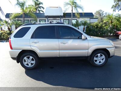 2009 Kia Sportage EX   - Photo 2 - Naples, FL 34104