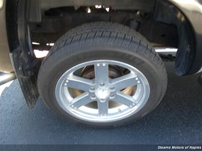 2010 Toyota Tacoma PreRunner V6   - Photo 18 - Naples, FL 34104