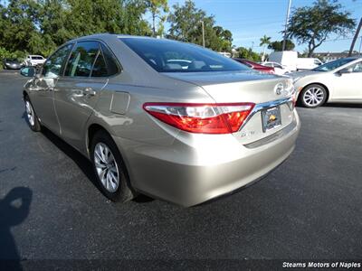 2015 Toyota Camry LE   - Photo 9 - Naples, FL 34104