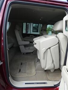 2017 Cadillac Escalade ESV Luxury - Photo 59 - Naples, FL 34104