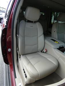 2017 Cadillac Escalade ESV Luxury - Photo 53 - Naples, FL 34104