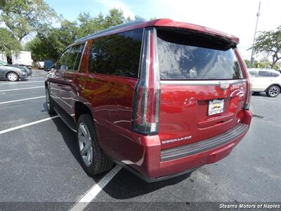 2017 Cadillac Escalade ESV Luxury - Photo 9 - Naples, FL 34104