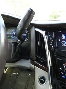 2017 Cadillac Escalade ESV Luxury - Photo 29 - Naples, FL 34104
