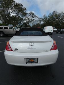 2005 Toyota Camry Solara SE V6   - Photo 12 - Naples, FL 34104