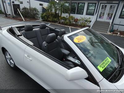 2005 Toyota Camry Solara SE V6   - Photo 18 - Naples, FL 34104