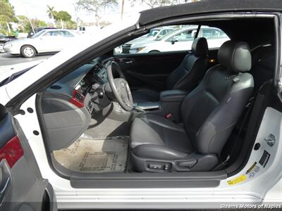 2005 Toyota Camry Solara SE V6   - Photo 41 - Naples, FL 34104