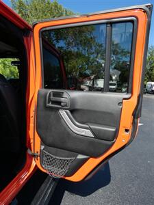 2015 Jeep Wrangler Rubicon   - Photo 55 - Naples, FL 34104