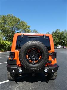 2015 Jeep Wrangler Rubicon   - Photo 12 - Naples, FL 34104