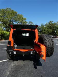 2015 Jeep Wrangler Rubicon   - Photo 14 - Naples, FL 34104