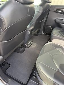 2020 Toyota Highlander Platinum   - Photo 24 - Stuarts Draft, VA 24477