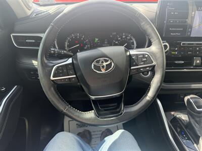 2020 Toyota Highlander Platinum   - Photo 14 - Stuarts Draft, VA 24477