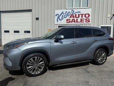 2020 Toyota Highlander Platinum   - Photo 8 - Stuarts Draft, VA 24477