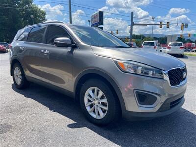 2016 Kia Sorento LX   - Photo 6 - Stuarts Draft, VA 24477