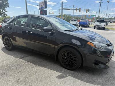 2018 Toyota Corolla LE   - Photo 5 - Stuarts Draft, VA 24477