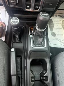 2025 Jeep Wrangler Sport S - Photo 19 - Stuarts Draft, VA 24477