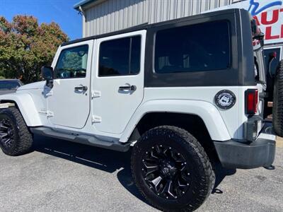 2016 Jeep Wrangler Sahara   - Photo 12 - Stuarts Draft, VA 24477