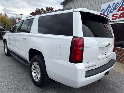 2020 Chevrolet Suburban LT   - Photo 11 - Stuarts Draft, VA 24477