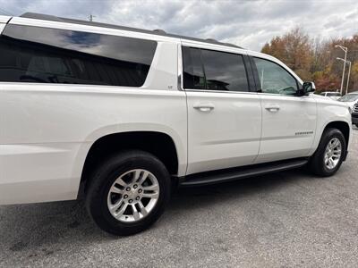 2020 Chevrolet Suburban LT   - Photo 7 - Stuarts Draft, VA 24477