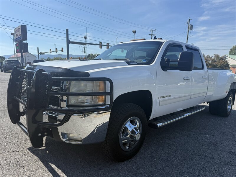 2009 Chevrolet Silverado 3500HD LTZ   - Photo 1 - Stuarts Draft, VA 24477