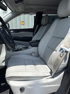 2017 Jeep Grand Cherokee Summit   - Photo 14 - Stuarts Draft, VA 24477