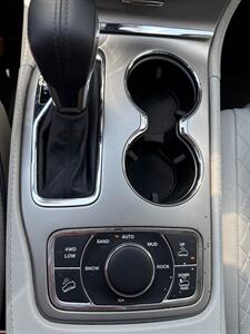 2017 Jeep Grand Cherokee Summit   - Photo 28 - Stuarts Draft, VA 24477