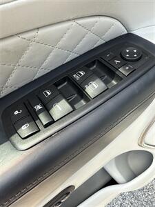2017 Jeep Grand Cherokee Summit   - Photo 15 - Stuarts Draft, VA 24477