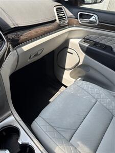 2017 Jeep Grand Cherokee Summit   - Photo 27 - Stuarts Draft, VA 24477