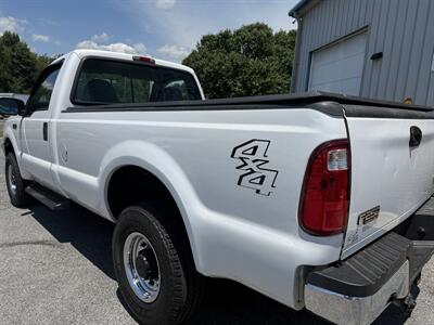 2003 Ford F-250 XL   - Photo 10 - Stuarts Draft, VA 24477