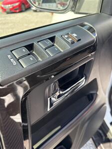 2024 Toyota 4Runner TRD Off-Road   - Photo 13 - Stuarts Draft, VA 24477