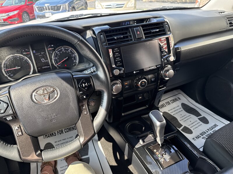 2024 Toyota 4Runner TRD Off-Road photo 16
